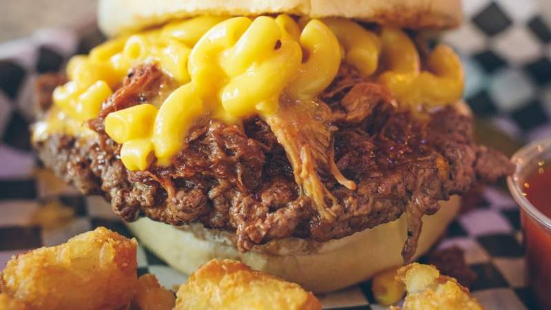 Midwest burger chain plans November opening near Disney resort