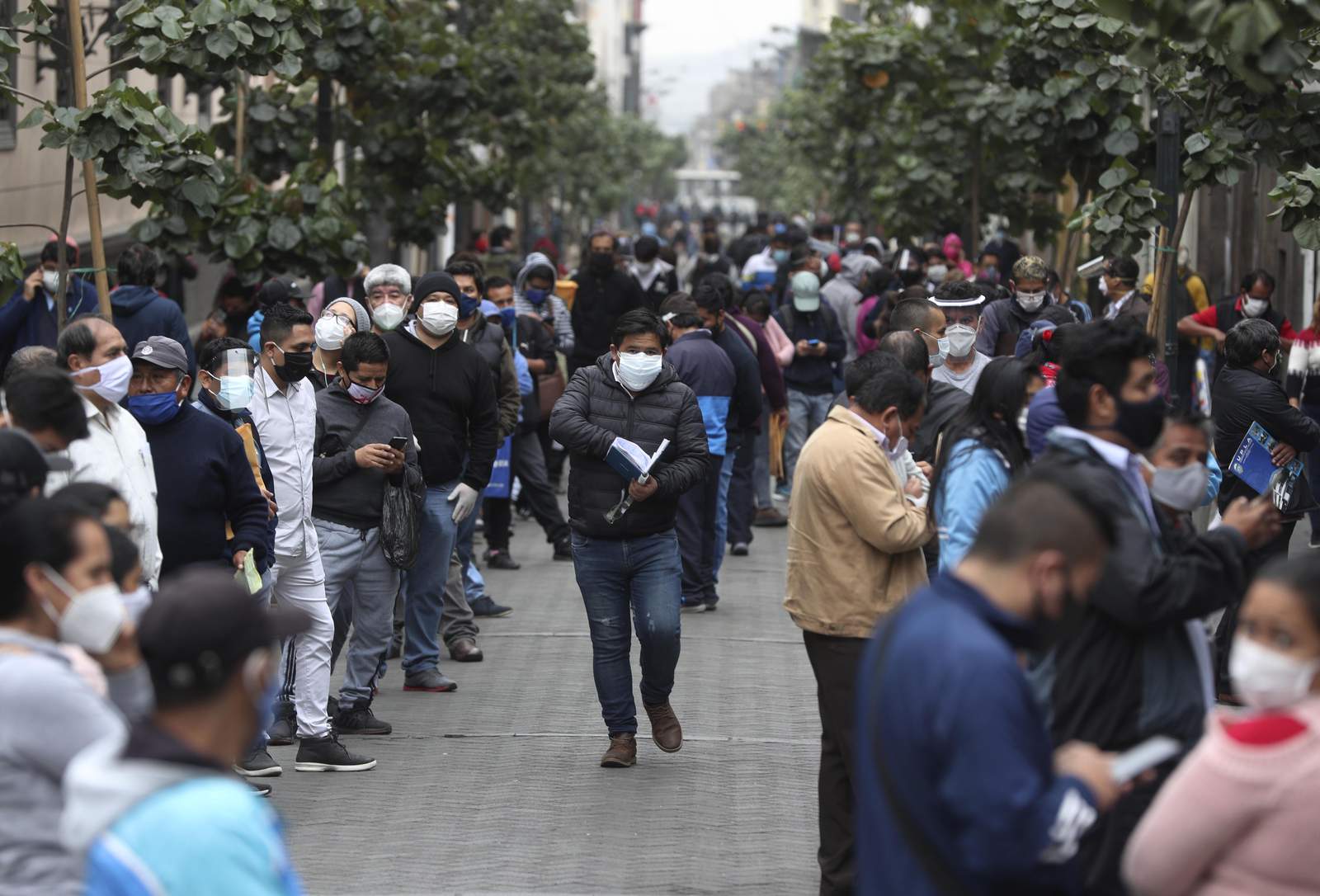 Peruvians fill streets as lockdown ends despite infections