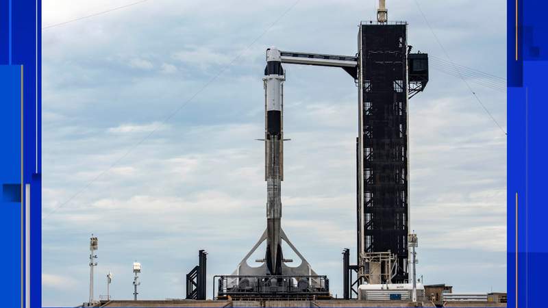 Falcon 9 rocket, Dragon spacecraft on KSC launchpad ahead of Inspiration4 launch