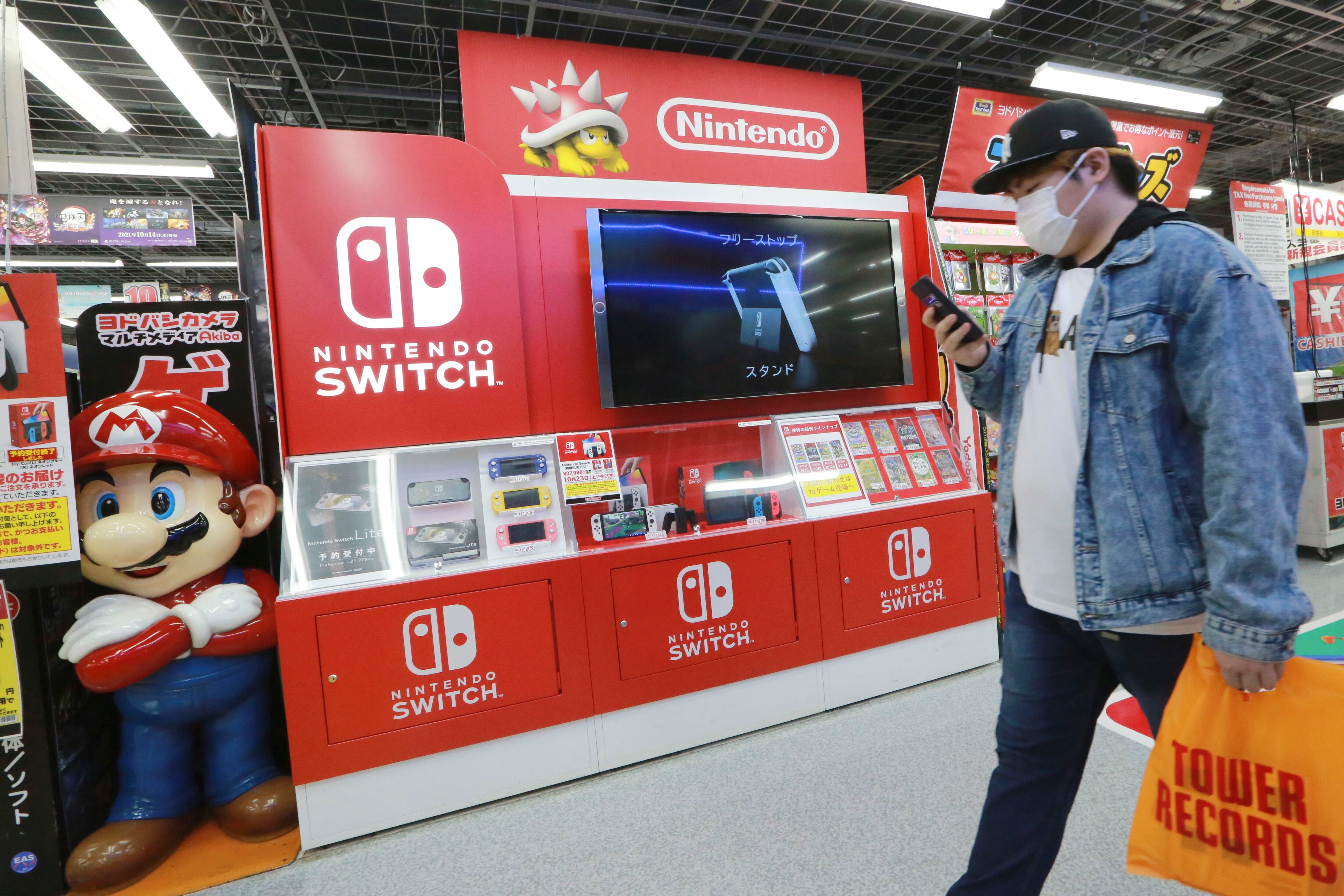 Nintendo’s profit climbs on Switch machine, software sales