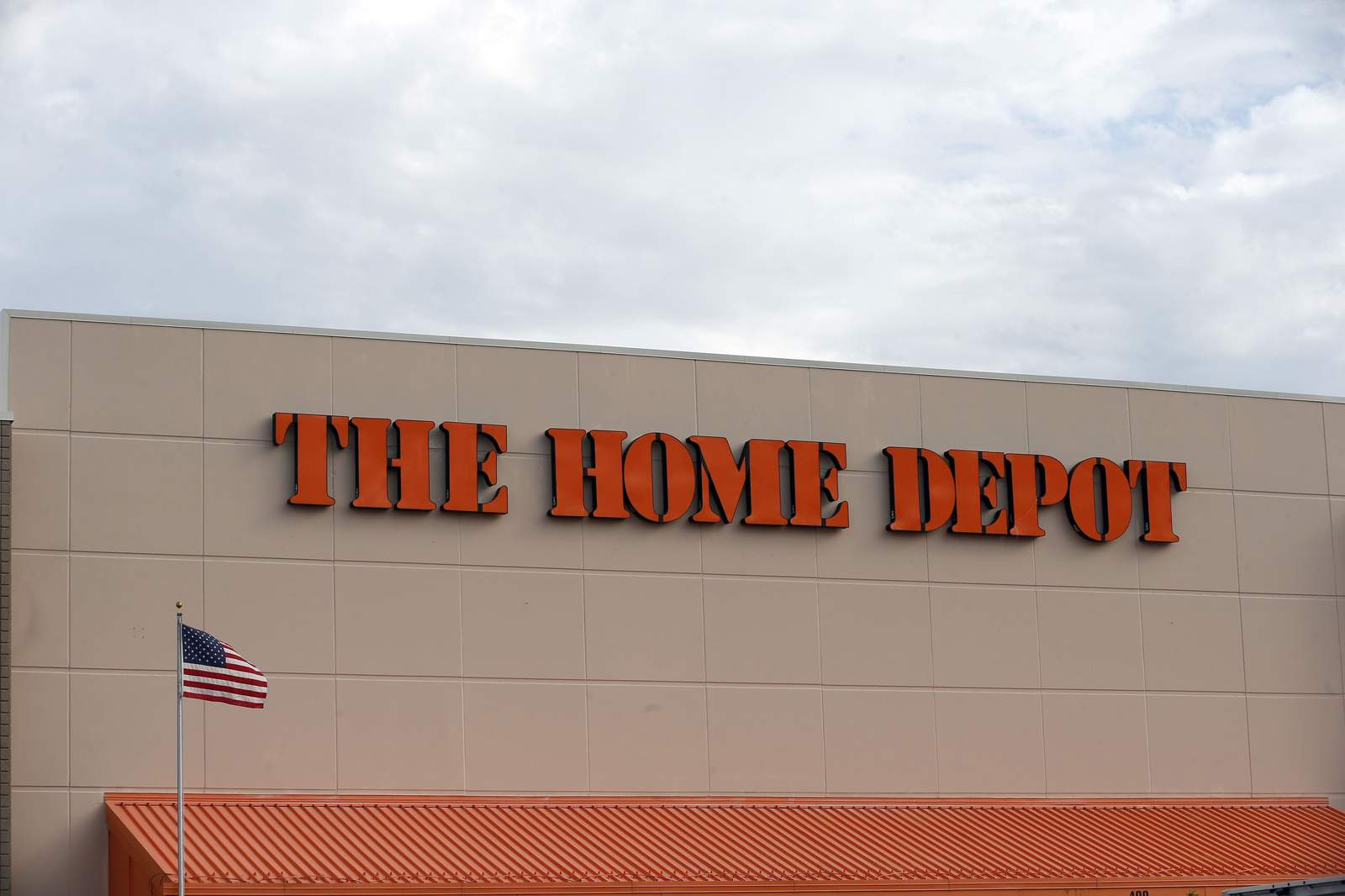 Home Depot recalls more than 190,000 ceiling fans after blades fly off