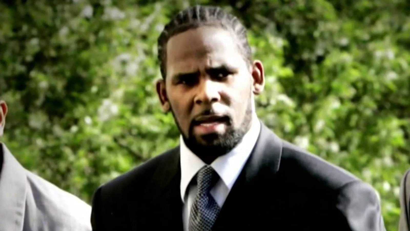 Google search records lead to arrest of R. Kelly associate for arson, witness tampering