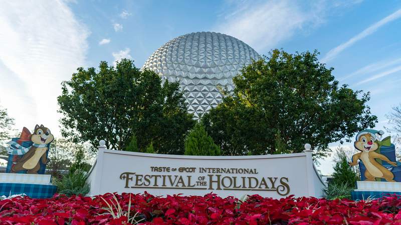Disney announces first celebrity narrators for EPCOT Candlelight Processional
