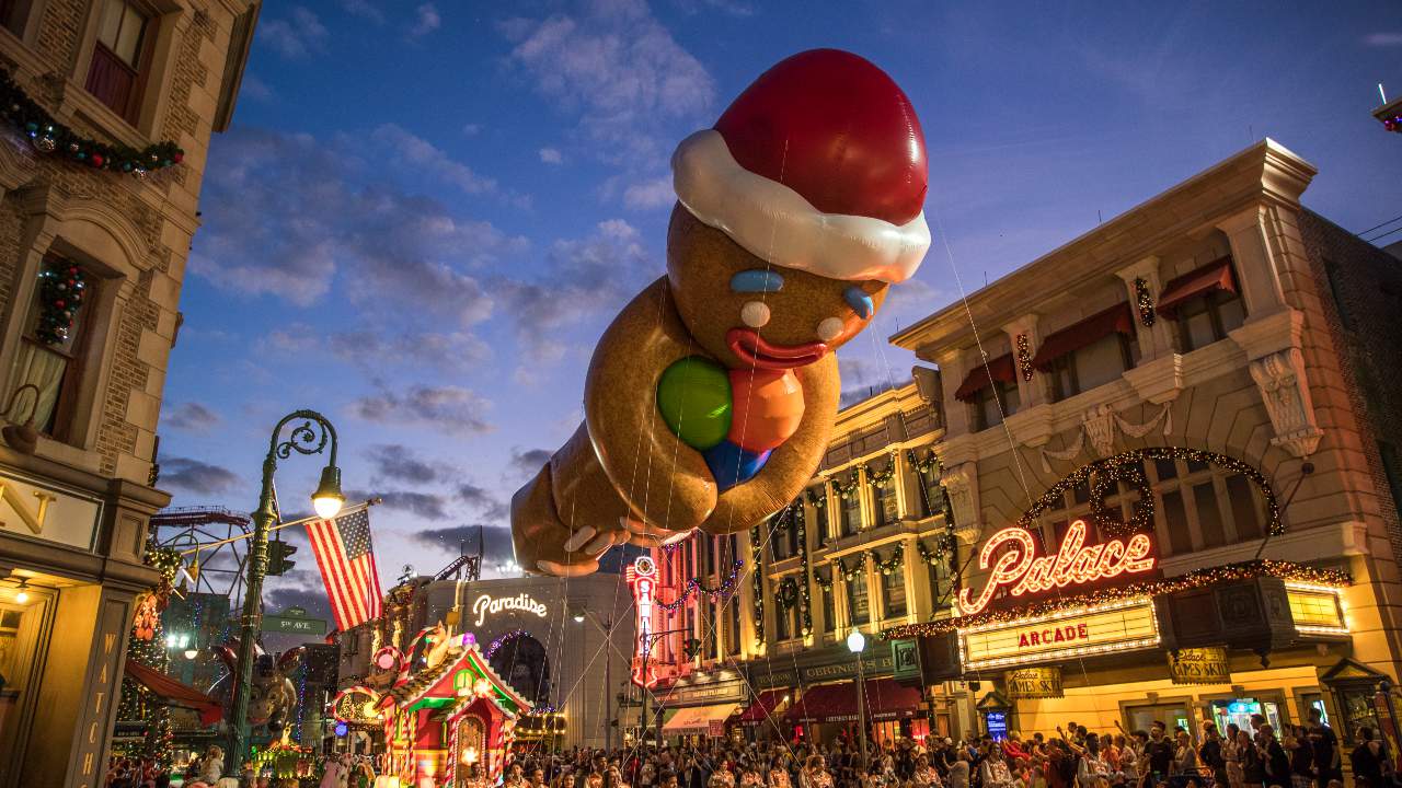 Universal’s Holiday Parade featuring Macy’s at Universal Studios Florida