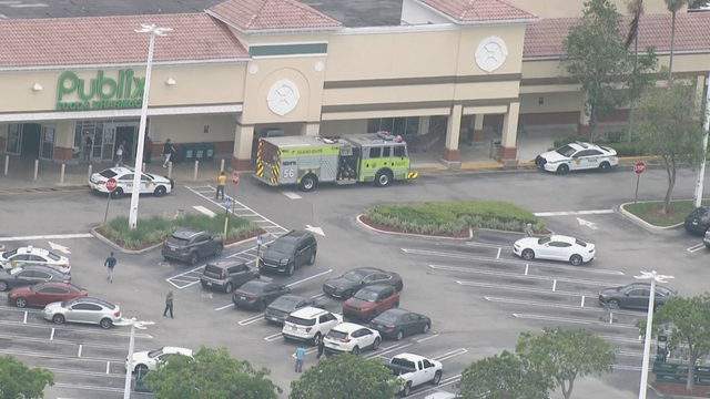 Grandmother tried to fight off Florida Publix shooter in seemingly random attack, deputies say
