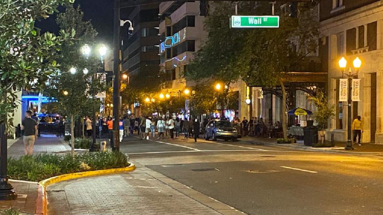 Bargoers head to downtown Orlando despite spike in COVID-19 cases