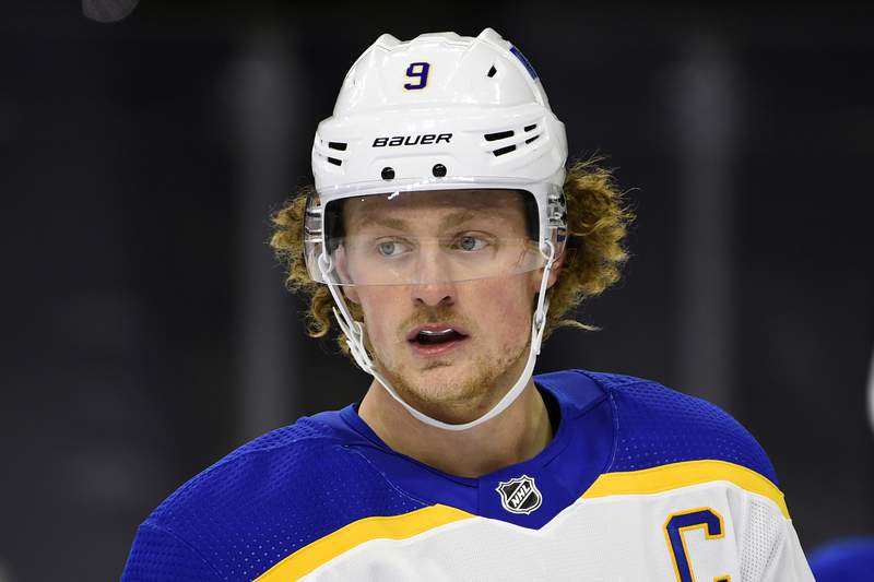 Debate over surgery has Eichel questioning future in Buffalo